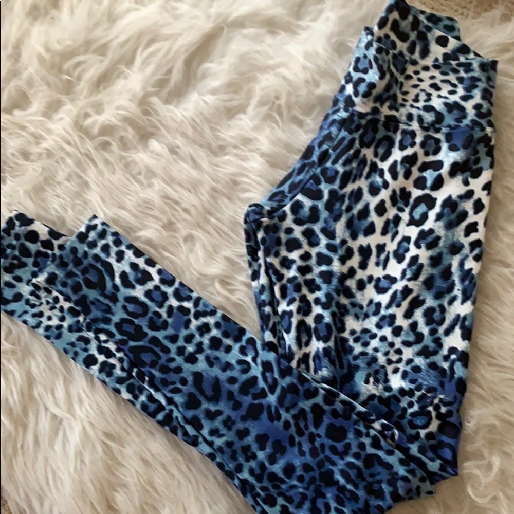 Liquido Blue Leopard Print Leggings - Picture 2 of 10